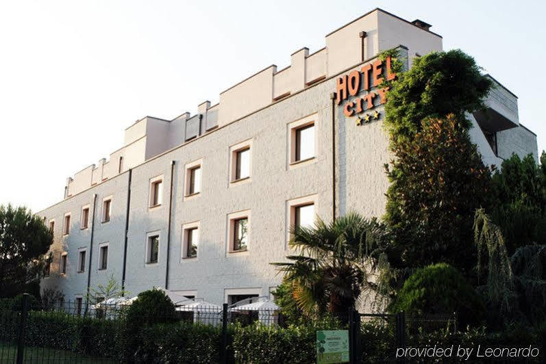 Hotel City Piacenza Exterior photo